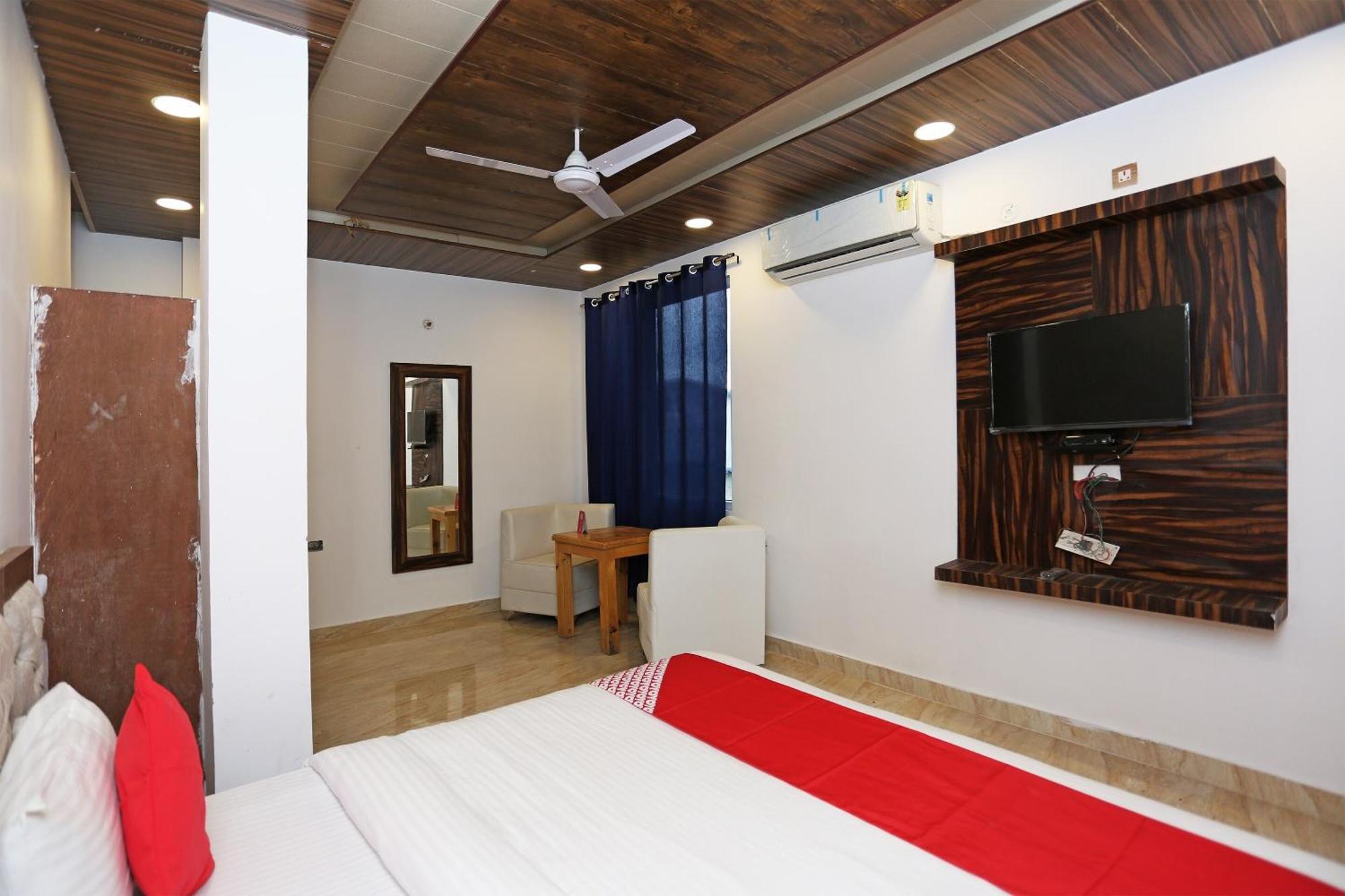 Hotel Rosewood Inn Rājpur Buitenkant foto
