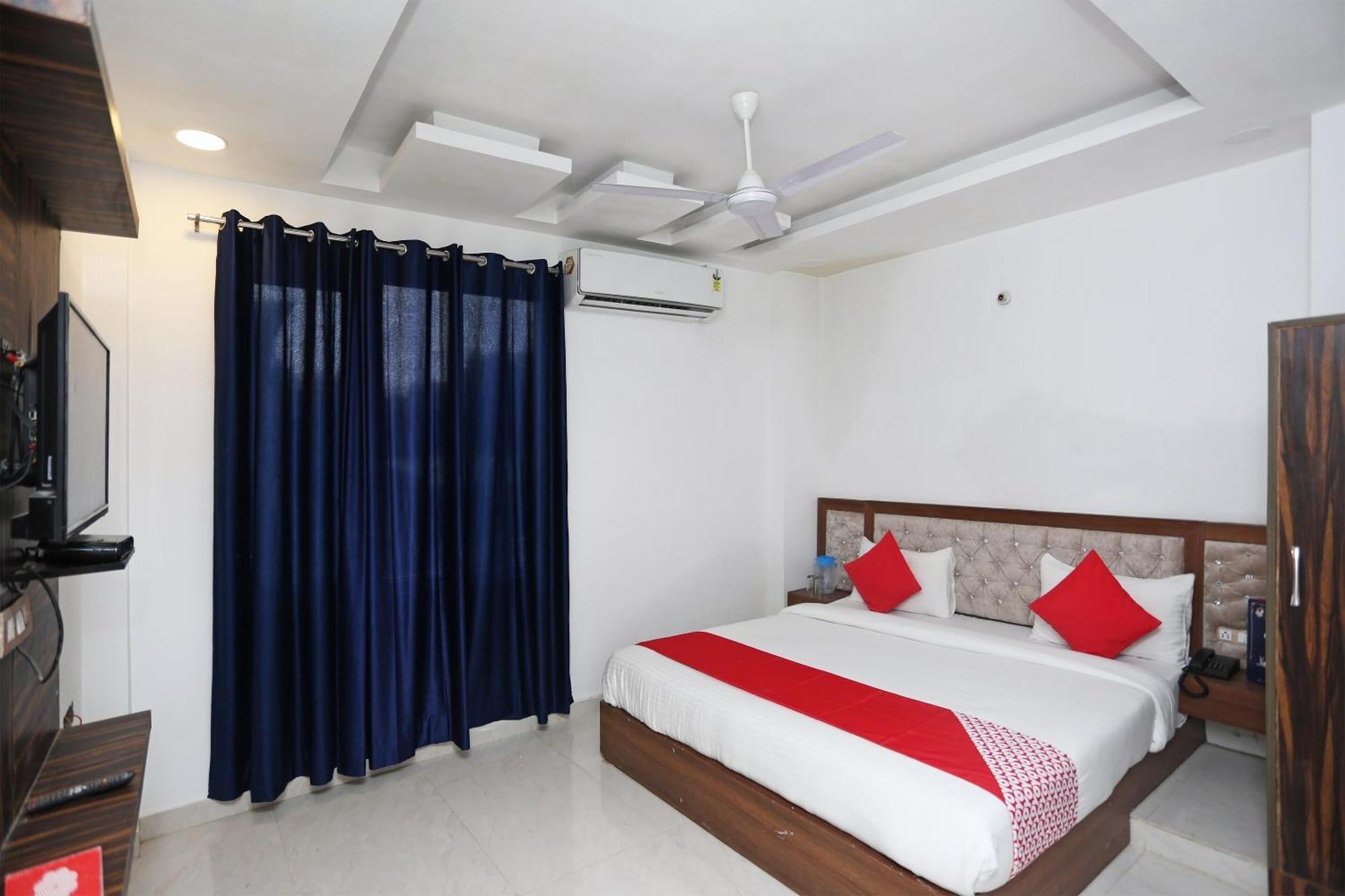Hotel Rosewood Inn Rājpur Buitenkant foto
